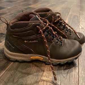 Colmbia Hiking Boots